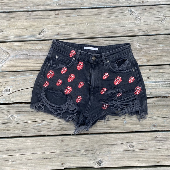 zara rolling stones shorts